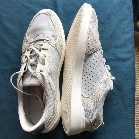 Cole Haan Grand leather python snake print shoe sneakers. - Picture 4 of 10
